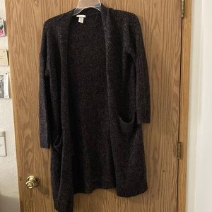 H and m woman’s sweater. Medium size but long